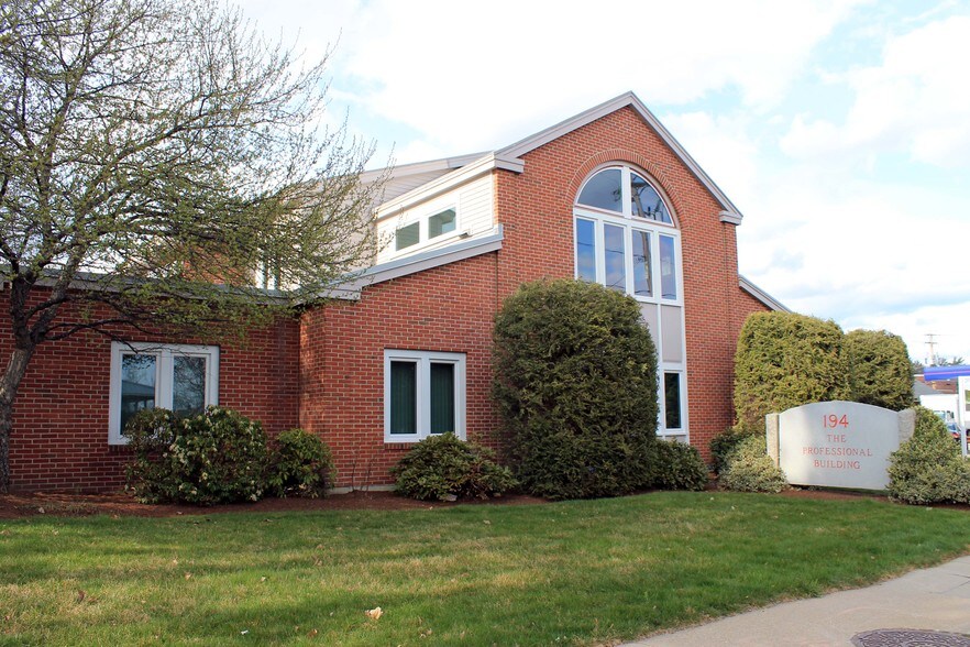 More Photos Of 194 Pleasant St, Concord Medical For Lease