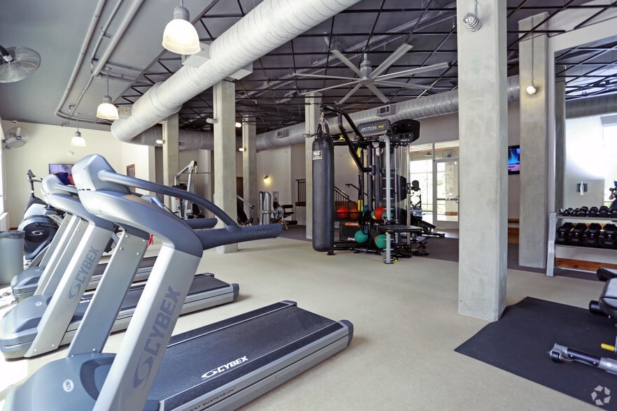 More Photos Of 423 Blue Star, San Antonio Apartments For Lease