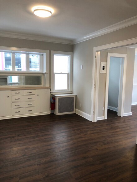 More Photos Of 840 Grand Ave, Saint Paul Freestanding For Lease