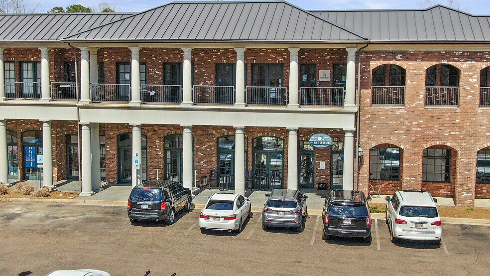 More Photos Of 113-115 W Jackson Ave, Ridgeland Unknown For Lease