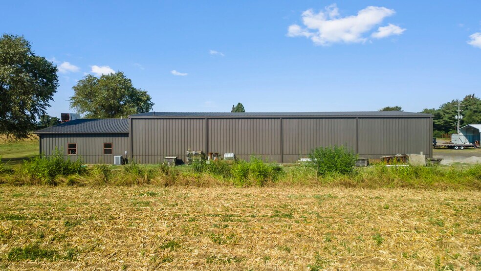 More Photos Of 2948 State Highway V, Matthews Light Manufacturing For Sale