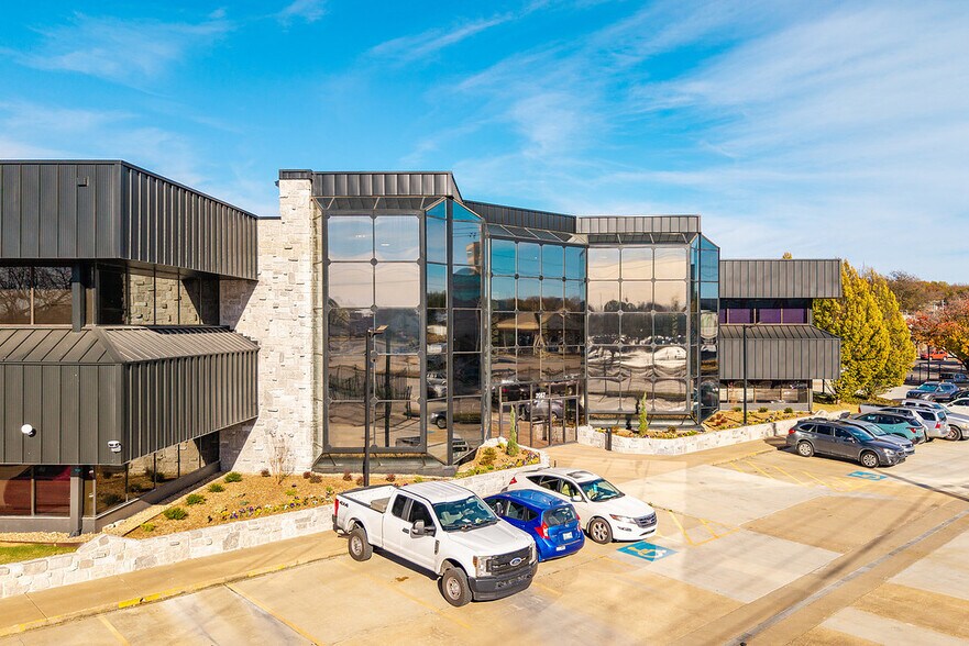 More Photos Of 2087 E 71st St, Tulsa Office For Lease