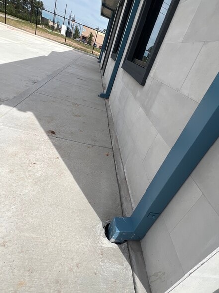 More Photos Of 18630 Intercontinental Crossing Dr, Houston Warehouse For Lease