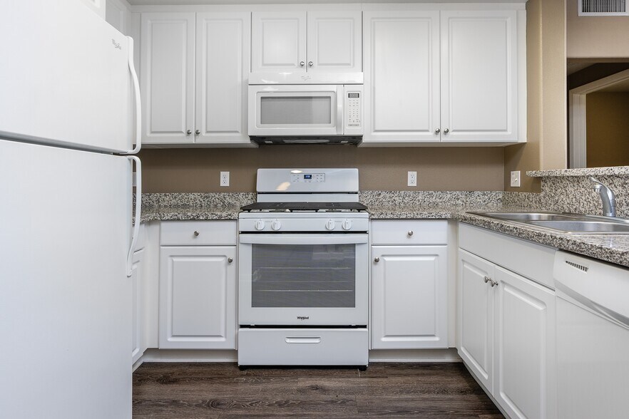 More Photos Of 2855 Foothill Blvd, La Verne Apartments For Lease