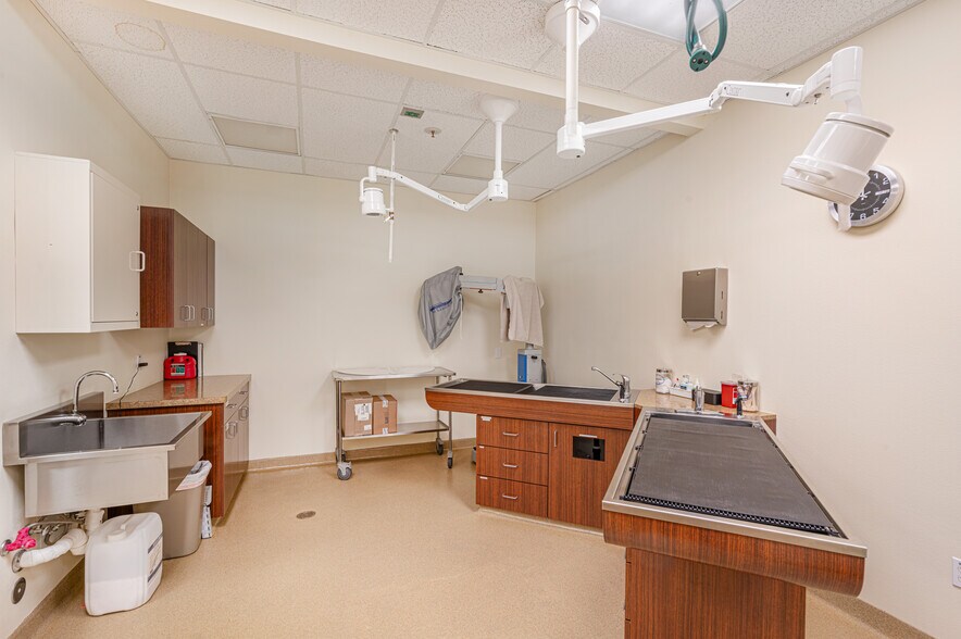 More Photos Of 4863 Old Redwood Hwy, Santa Rosa Office For Sale