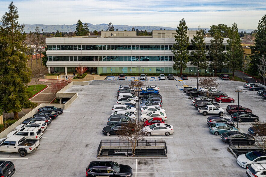 More Photos Of 2105 S Bascom Ave, Campbell Medical For Lease