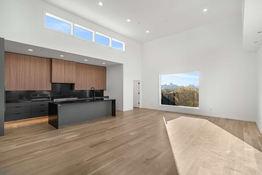 More Photos Of 1017 12th Ave S, Nashville Apartments For Sale