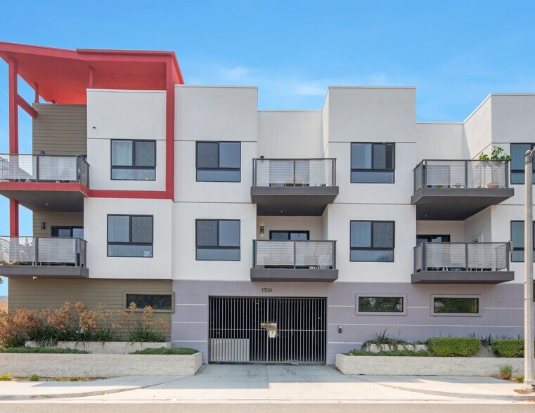 More Photos Of 1300 W Mission Blvd, Pomona Apartments For Sale