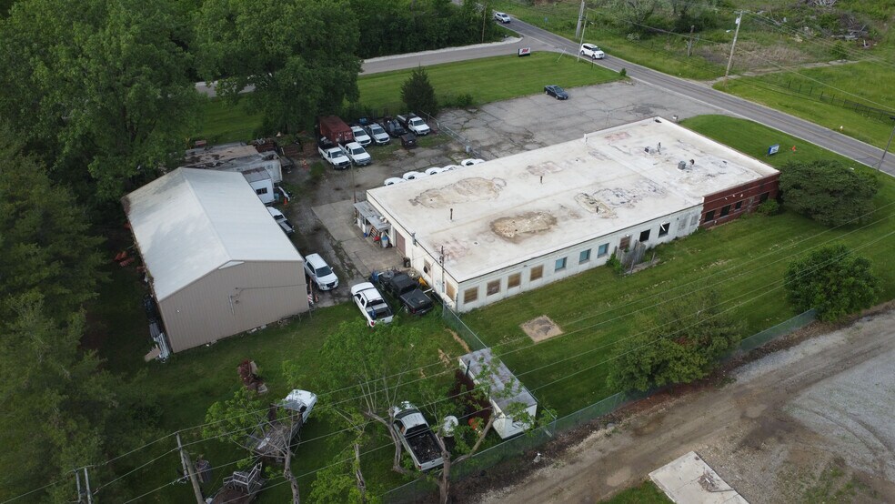 More Photos Of 1705 Guenther Rd, Dayton Flex For Sale