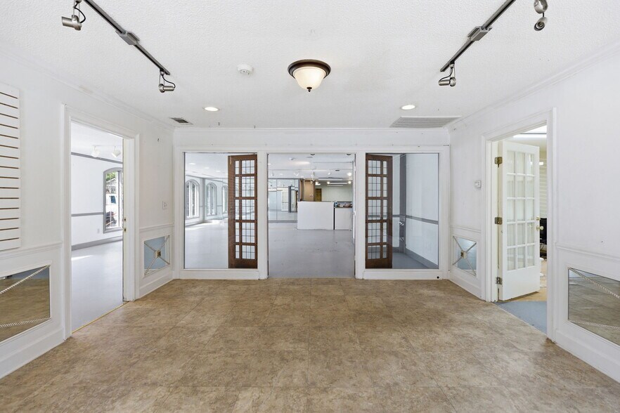 More Photos Of 72 Arrow Rd, Hilton Head Island Freestanding For Sale