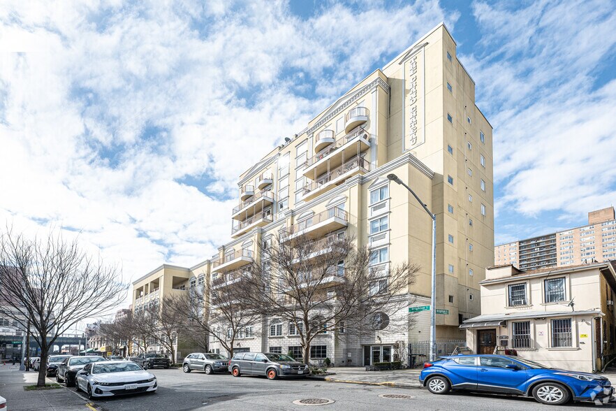 More Photos Of 3052-3062 Brighton 1st St, Brooklyn Apartments For Lease