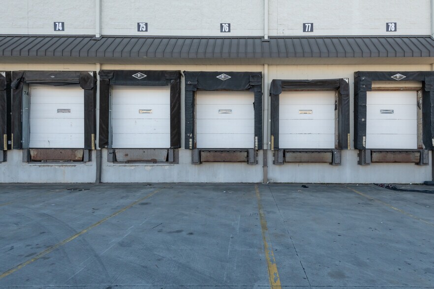 More Photos Of 3475 International Park Dr SE, Atlanta Distribution For Lease