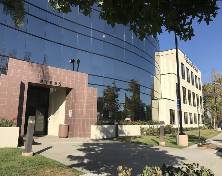 More Photos Of 27699 Jefferson Ave, Temecula Medical For Lease