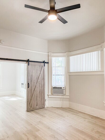 More Photos Of 2801 D St, Sacramento Apartments For Sale