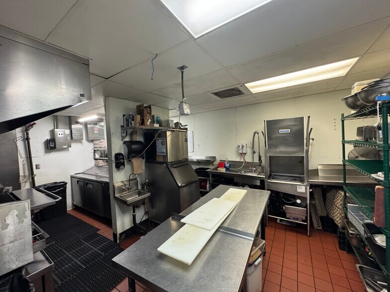 More Photos Of 243 S Sierra St, Reno Freestanding For Lease