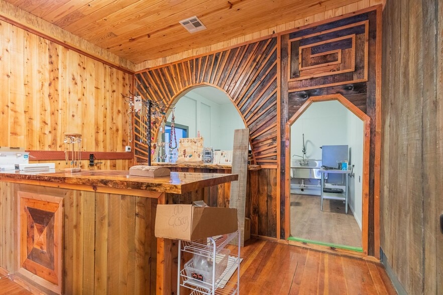 More Photos Of 308 Granado St, Tularosa General Retail For Sale