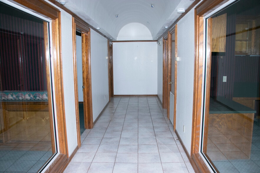 More Photos Of 12225 N Bryan Rd, Mission Light Distribution For Sale