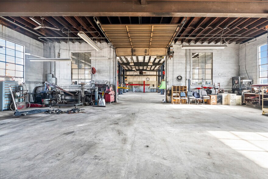 More Photos Of 1336 Main St, Dillwyn Auto Dealership For Sale