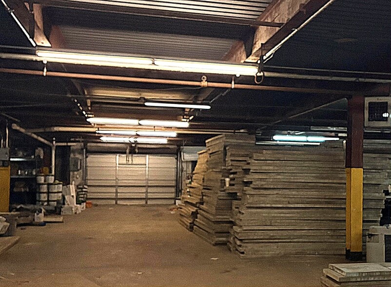 More Photos Of 2708 Brownsville Rd, Pittsburgh Apartments For Sale