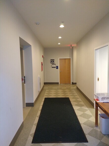 More Photos Of 10 W Pulteney Sq, Bath Office For Lease