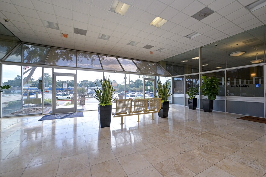More Photos Of 5625 Cypress Creek Pky, Houston Office For Sale