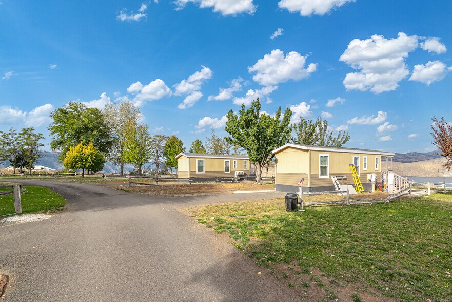 More Photos Of 44892 State Route 21 N, Wilbur Trailer Camper Park For Sale