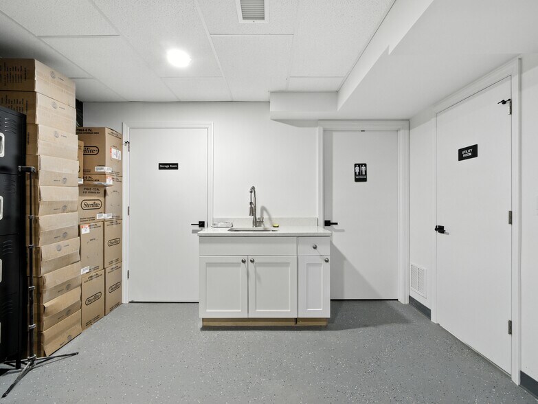 More Photos Of 831 Hamilton St, Somerset Freestanding For Sale