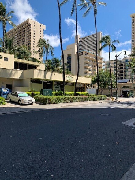 More Photos Of 352 Lewers St, Honolulu Storefront Retail Office For Sale