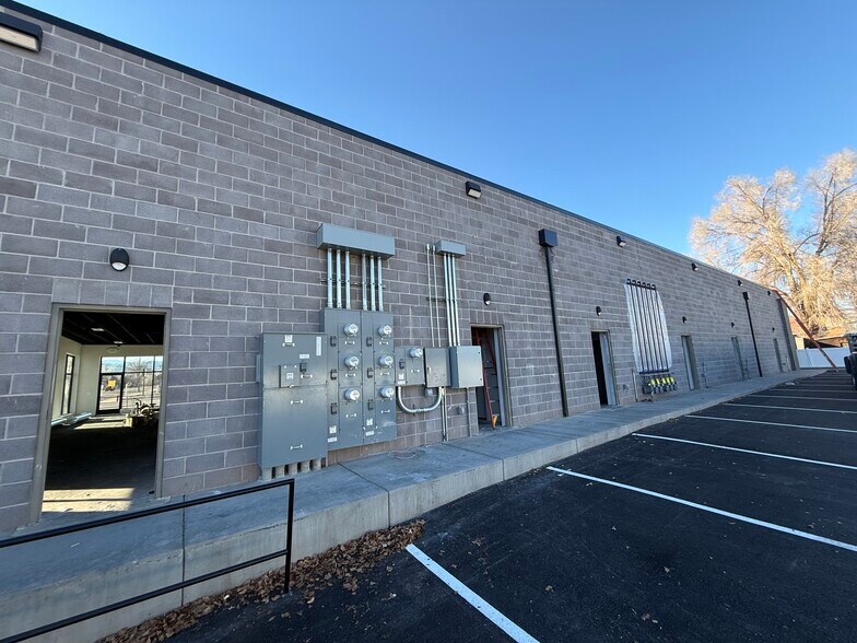 More Photos Of 385 S Main St, Richfield Storefront For Lease