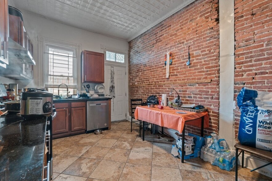 More Photos Of 217 E Preston St, Baltimore Apartments For Sale