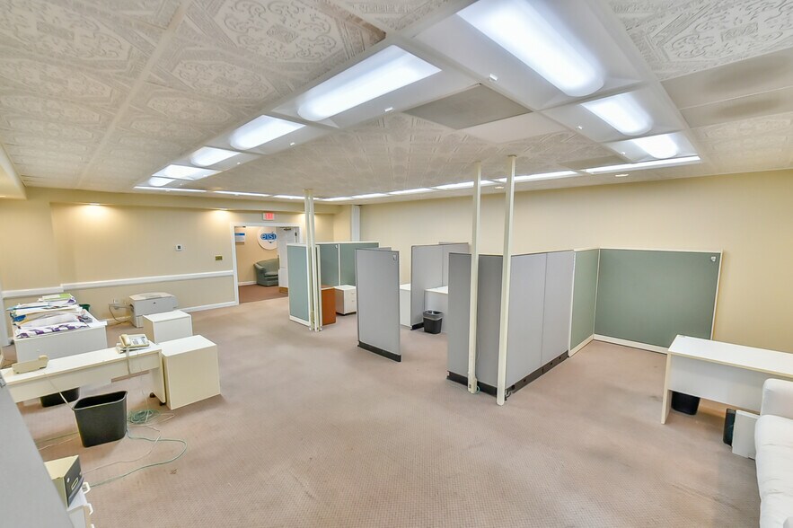 More Photos Of 300 Silver Cedar Ct, Chapel Hill Medical For Sale