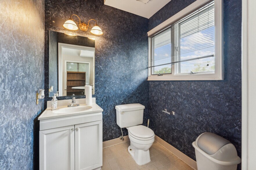 More Photos Of 3816-3826 Bland Rd, Raleigh Office For Sale