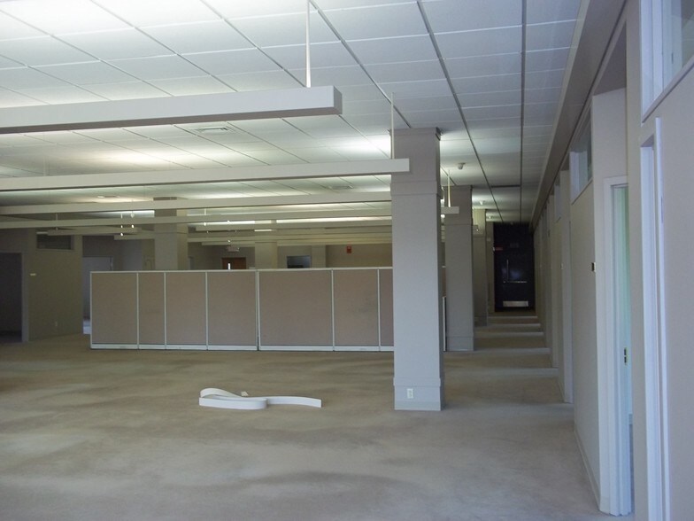 More Photos Of 201-209 E 4th St, Jamestown Industrial For Sale