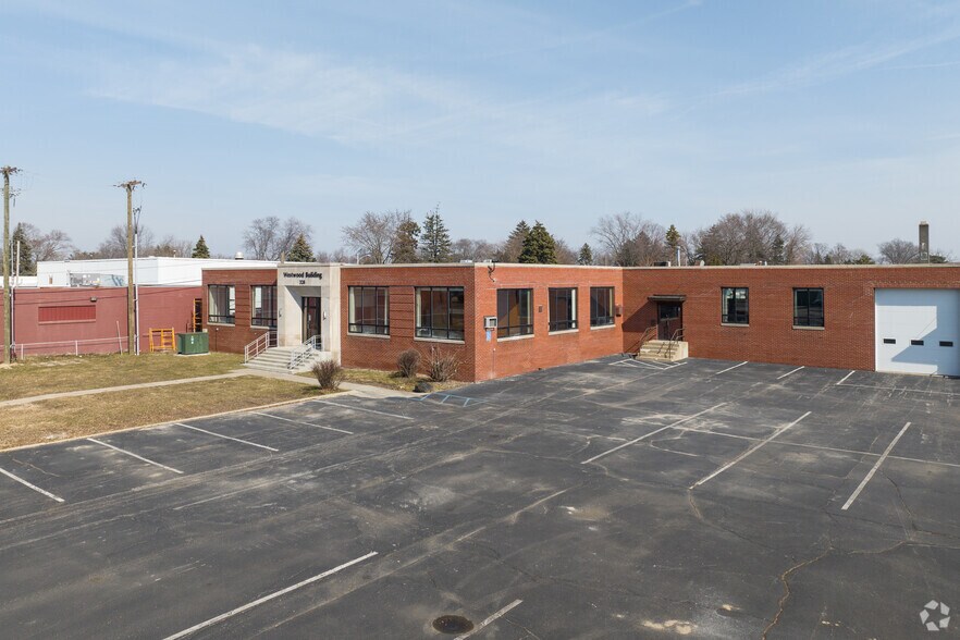 Primary Photo Of 328-332 N Westwood Ave, Toledo Warehouse For Lease