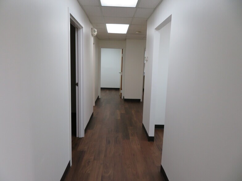 More Photos Of 3231-3233 Superior Ln, Bowie Medical For Lease