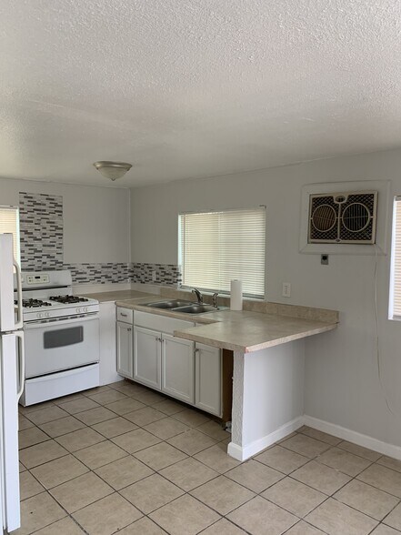 More Photos Of 4424 Hueco Ave, El Paso Multifamily For Sale