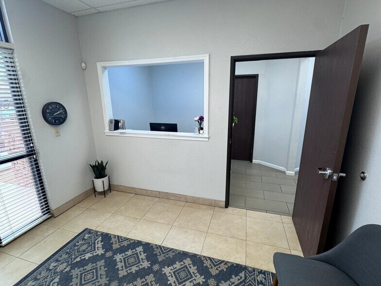 More Photos Of 4540 E Baseline Rd, Mesa Medical For Lease