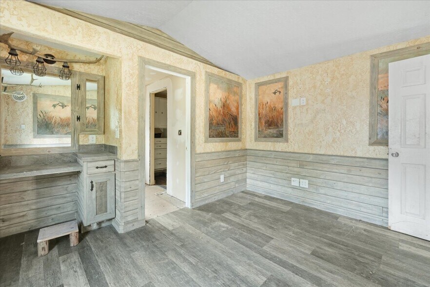 More Photos Of 3427 Old Richardson Hwy, North Pole Warehouse For Sale