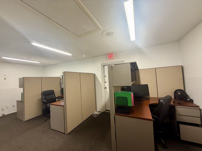 More Photos Of 28960 US Highway 19 N, Clearwater Medical For Sale
