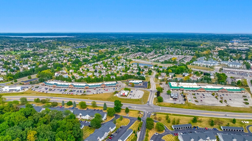 More Photos Of 1182-1282 E Powell Dr, Lewis Center Unknown For Lease