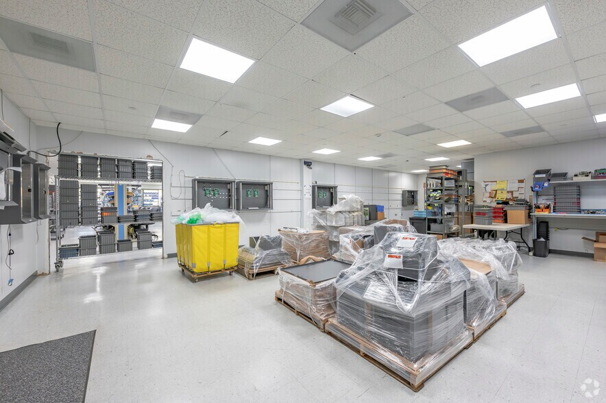 More Photos Of 2 Morse Rd, Oxford Warehouse For Sale