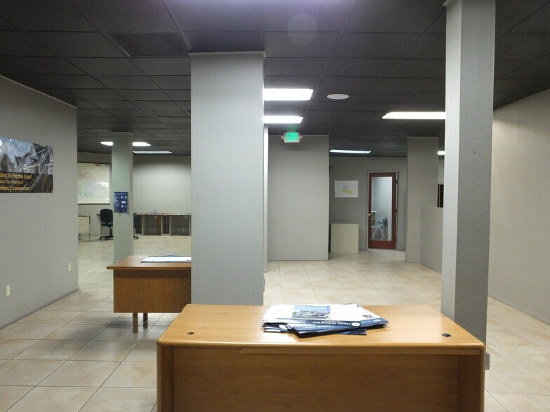 More Photos Of 44143-44147 20th St W, Lancaster Medical For Sale