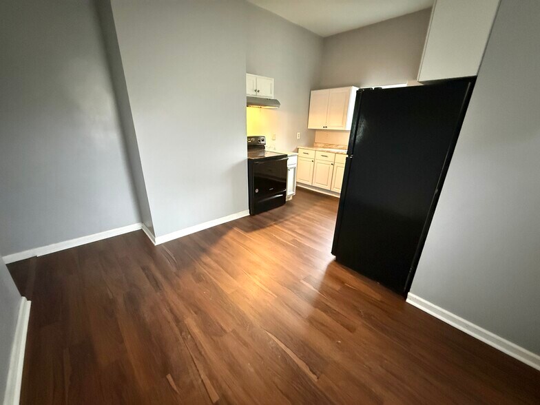 More Photos Of 3316 Glenway Ave, Cincinnati Storefront Retail Residential For Sale