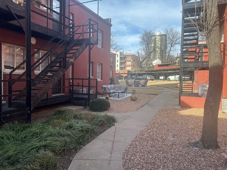 Primary Photo Of 1920 S Cheyenne Ave, Tulsa Apartments For Sale