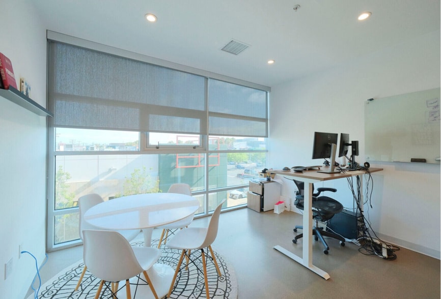 More Photos Of 855 Douglas St, El Segundo Loft Creative Space For Lease