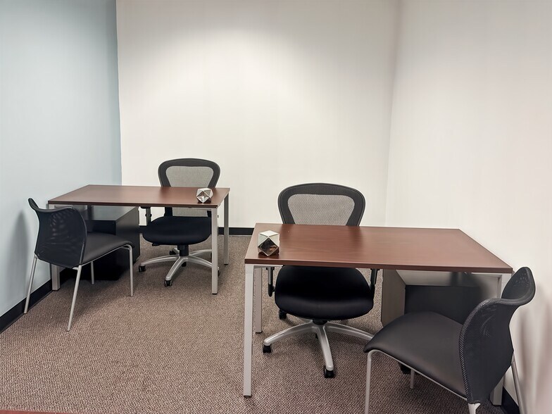 More Photos Of 1100 Poydras St, New Orleans Coworking Space