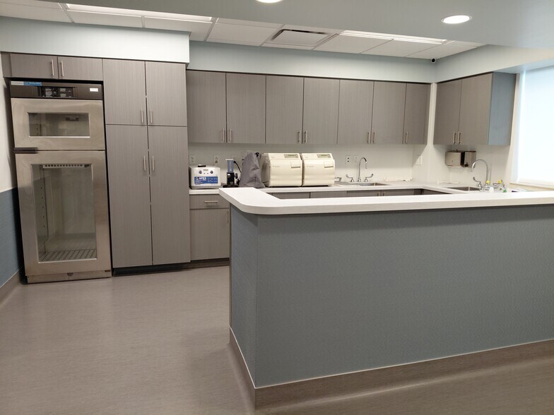 More Photos Of 1055 N 300 W, Provo Medical For Sale