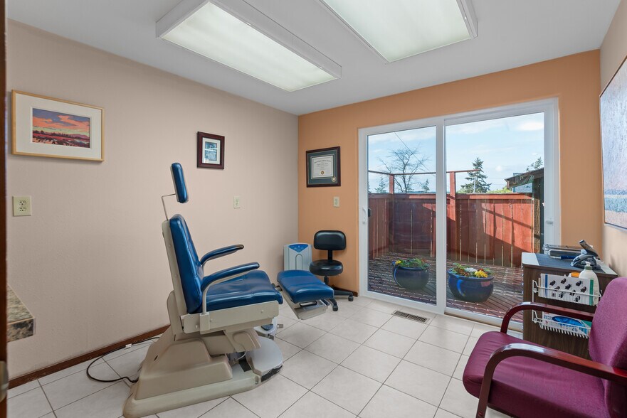More Photos Of 412 N Main St, Coupeville Healthcare For Sale