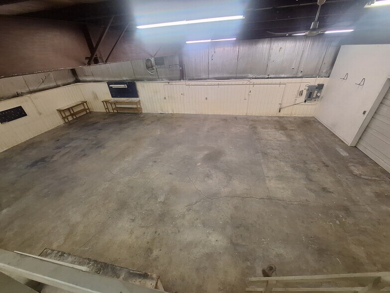 More Photos Of 4301-4303 12th Ave N, Fargo Service For Lease
