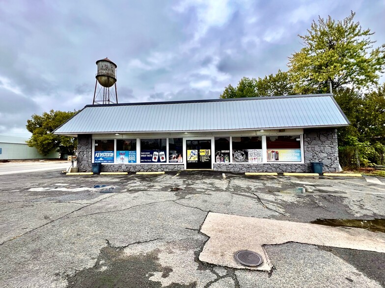 Primary Photo Of 101 S Thornton St, Vian General Retail For Sale